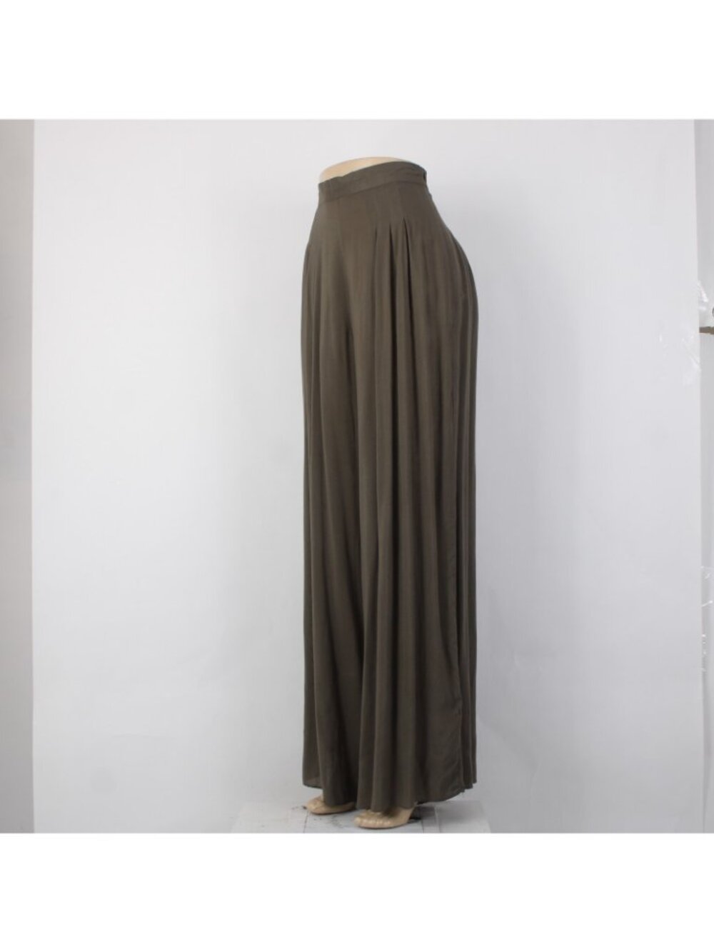 Catwalk Studio Pant $40 Sz L x 31 Moss Green Pleated Sheer Cotton Poly Pant - Picture 2 of 16